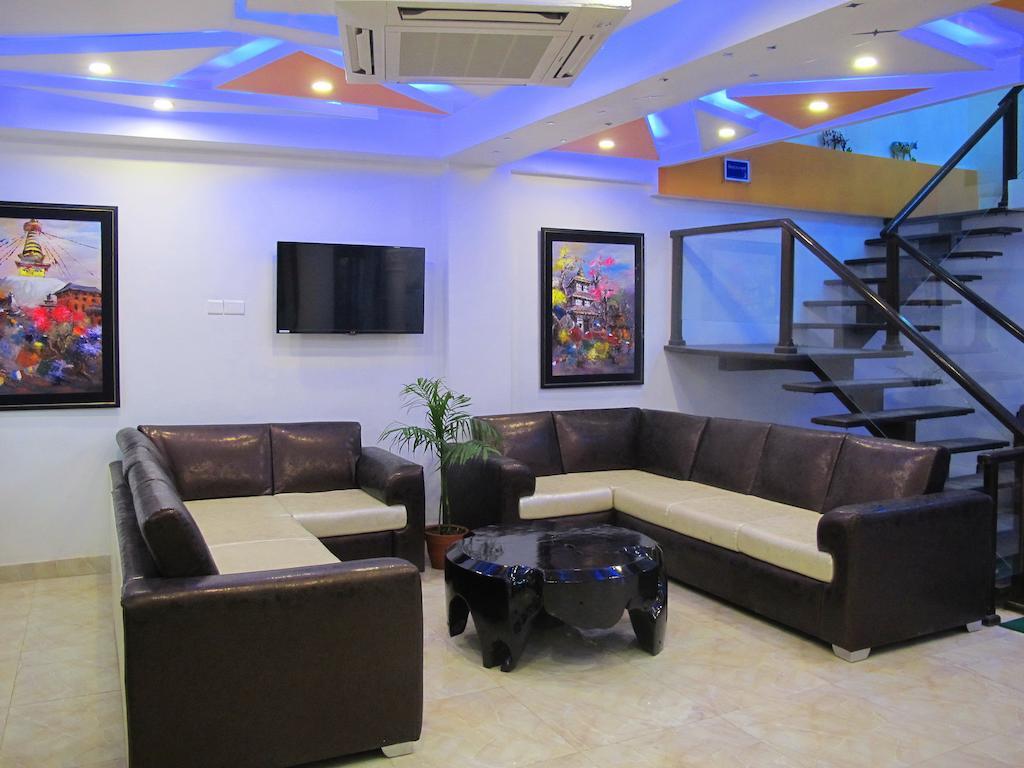 Royal Penguin Boutique Hotel & Spa Kathmandu Esterno foto