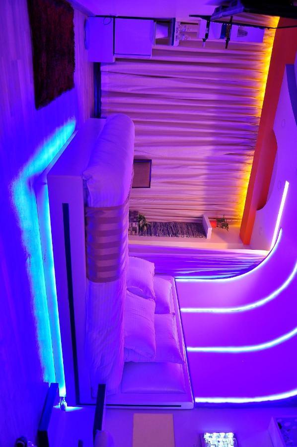 Royal Penguin Boutique Hotel & Spa Kathmandu Esterno foto