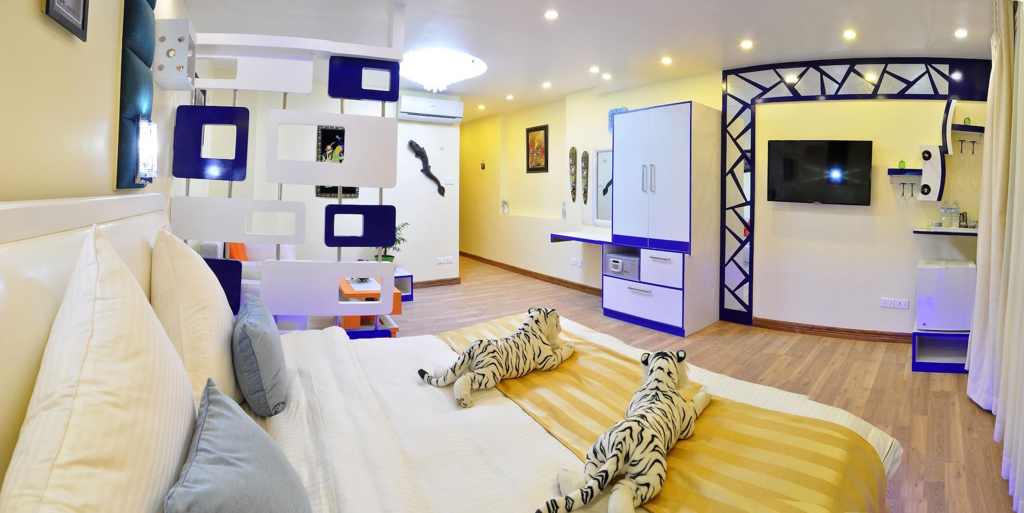 Royal Penguin Boutique Hotel & Spa Kathmandu Esterno foto