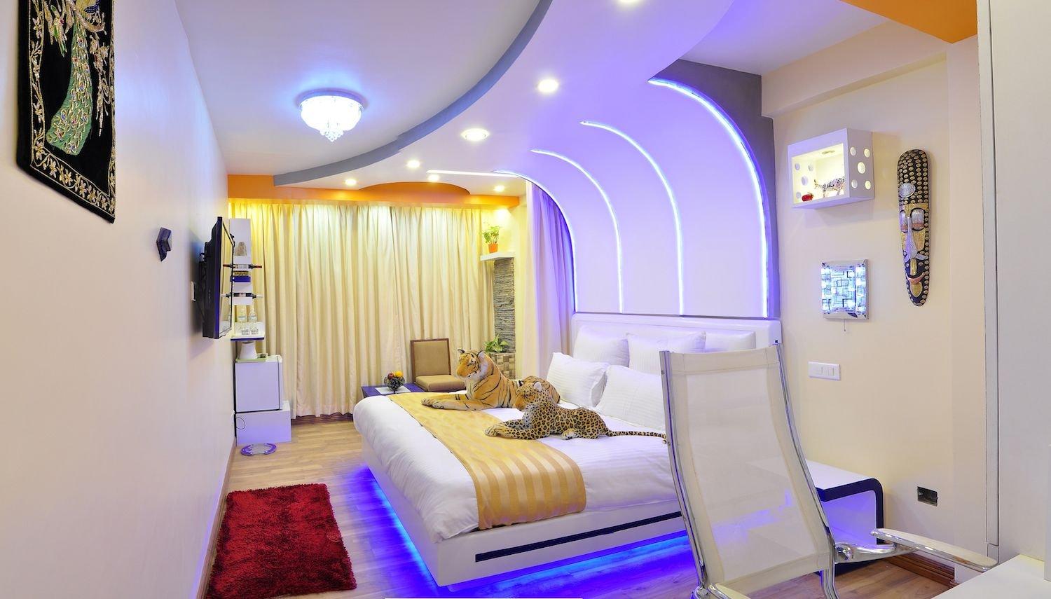 Royal Penguin Boutique Hotel & Spa Kathmandu Esterno foto